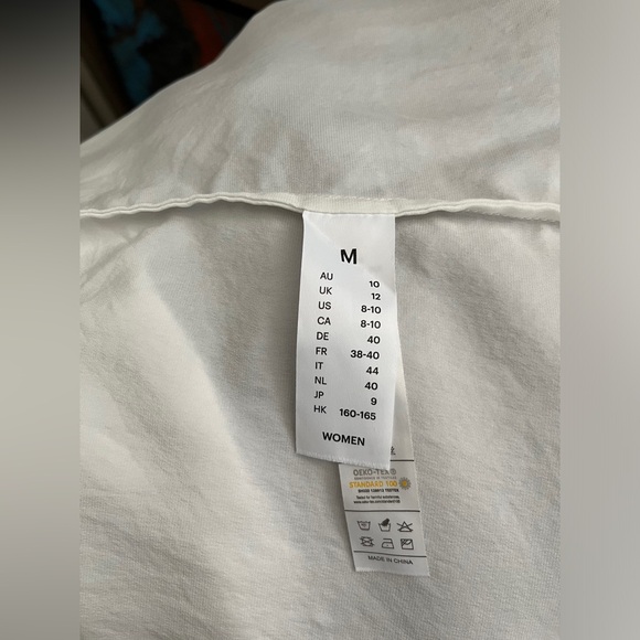 LILY SILK Basic Concealed Placket women Silk
Shirt - Picture 8 of 8